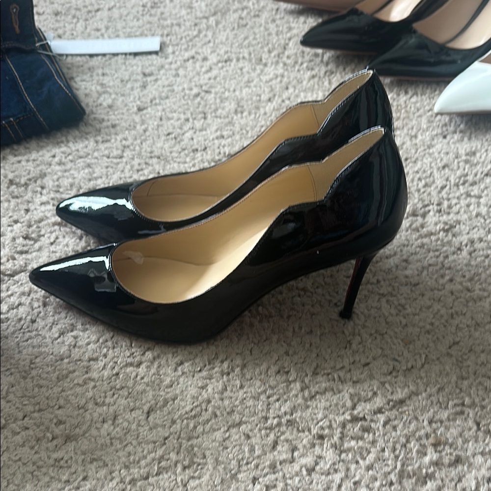 CL - Kate and Hot Chick Style - Women's Red and Black Pump Set - Picture 7 of 8